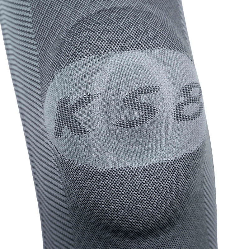 The ultra-light stabilizing silicone ring on the OrthoSleeve KS8 Knee Brace